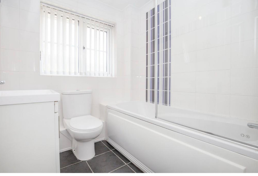 2 bed terraced house to rent in Alan Avenue, Norwich  - Property Image 7