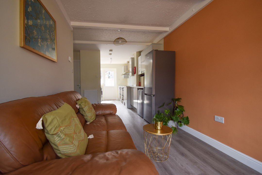 6 bed end of terrace house to rent in Fairfax Road, Norwich  - Property Image 2