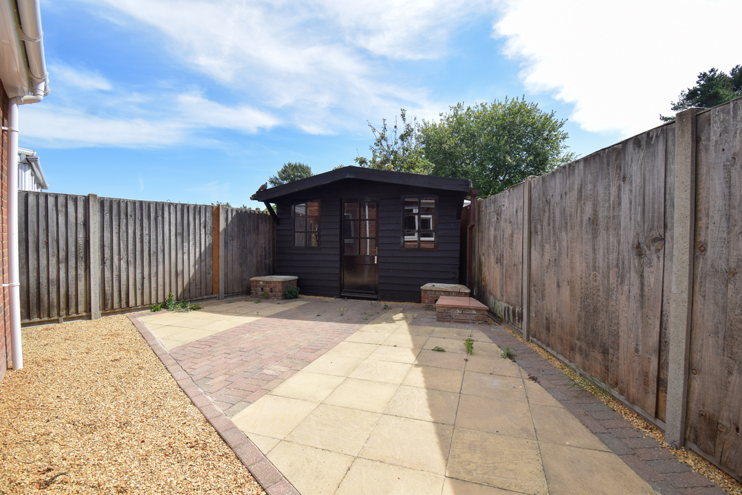 6 bed end of terrace house to rent in Fairfax Road, Norwich 17