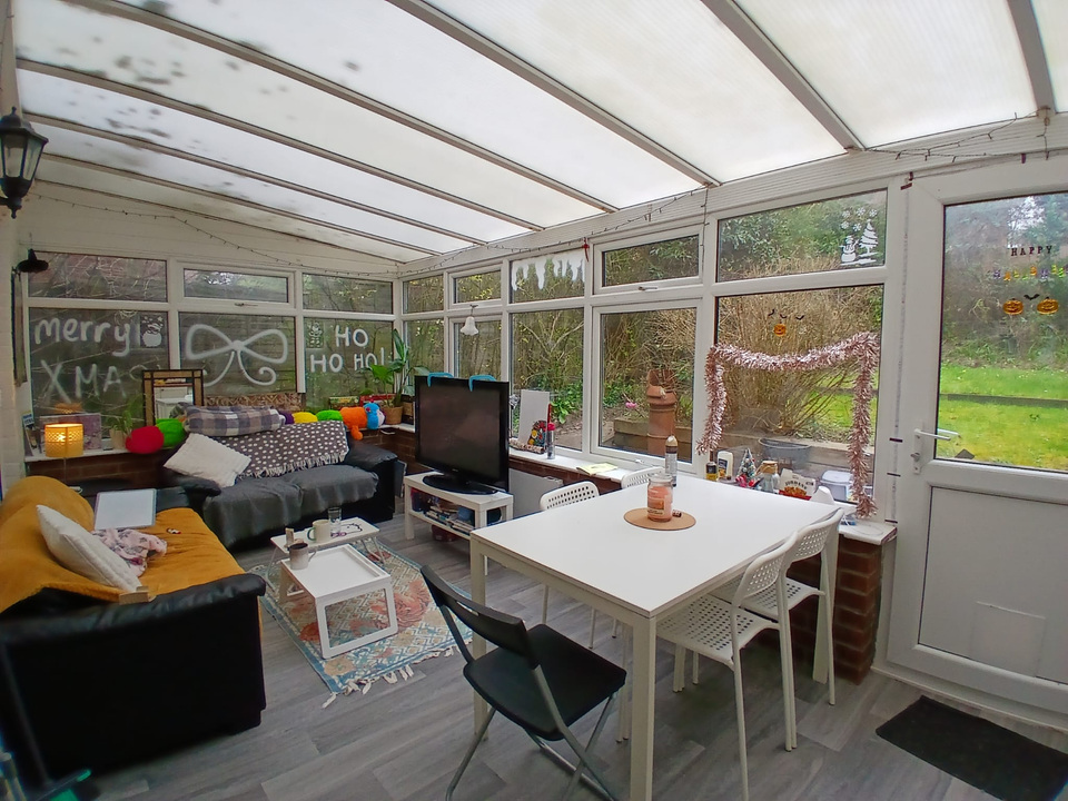 Detached house to rent in The Swale, Norwich, Norfolk  - Property Image 4