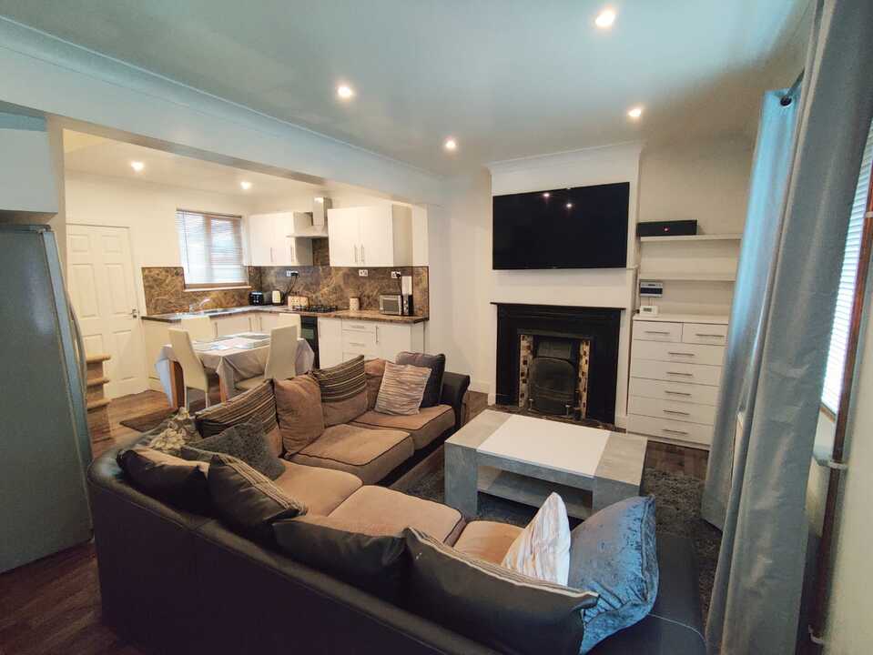 2 bed terraced house to rent in Peacock St  (SUB), Norwich 2