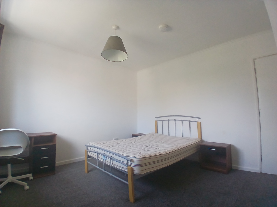 To rent in Savery Close, Norwich, Norfolk  - Property Image 9