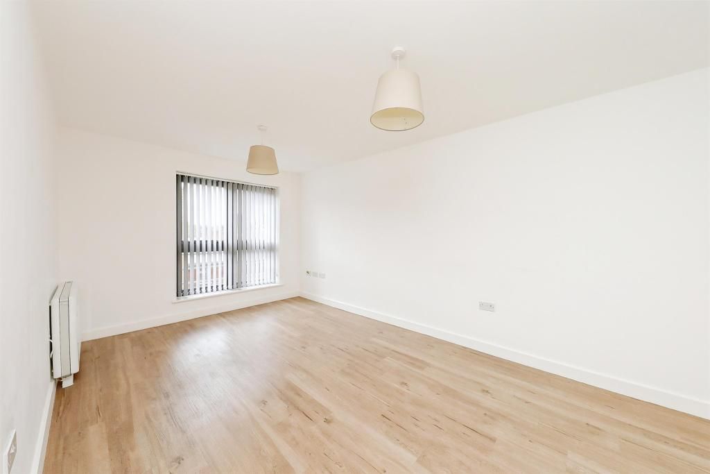 1 bed apartment to rent in Bertram Way, Norwich, Norfolk  - Property Image 4