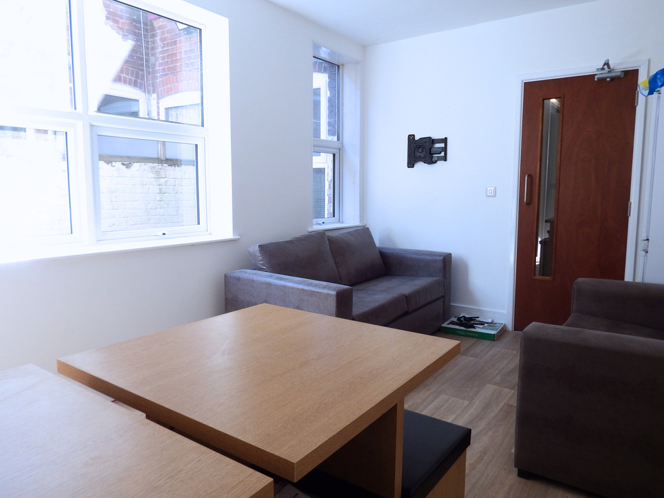 1 bed house of multiple occupation to rent in Walpole Road, Great Yarmouth, Norfolk  - Property Image 9