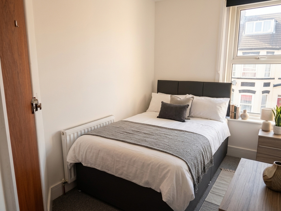 1 bed house of multiple occupation to rent in Walpole Road, Great Yarmouth, Norfolk  - Property Image 2