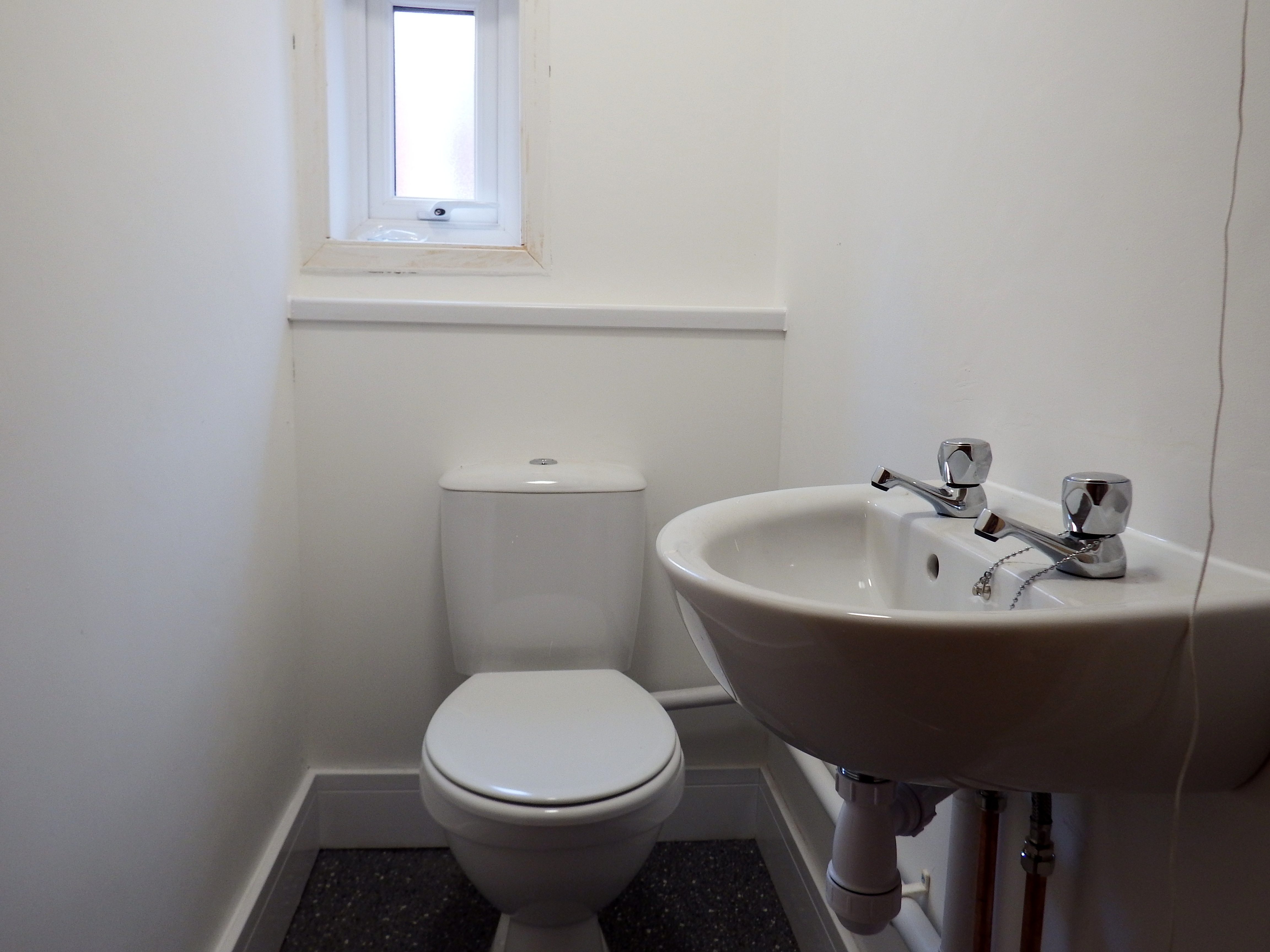 1 bed house of multiple occupation to rent in Walpole Road, Great Yarmouth, Norfolk  - Property Image 5