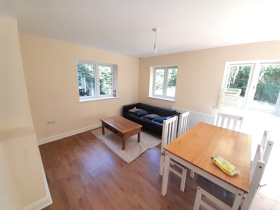 5 bed semi-detached house to rent in Rooms at Brereton Close, Norwich, Norfolk  - Property Image 2