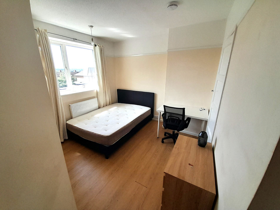 5 bed semi-detached house to rent in Rooms at Brereton Close, Norwich, Norfolk  - Property Image 11