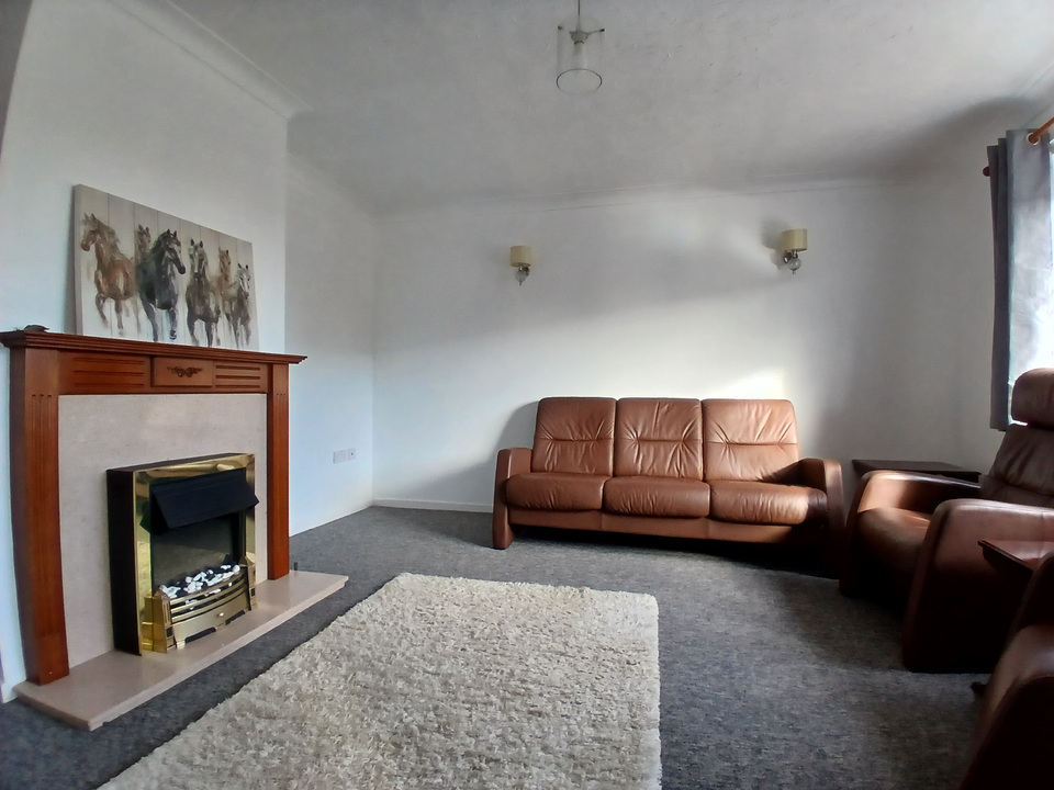 3 bed semi-detached house to rent in Lindford Drive, Norwich  - Property Image 2