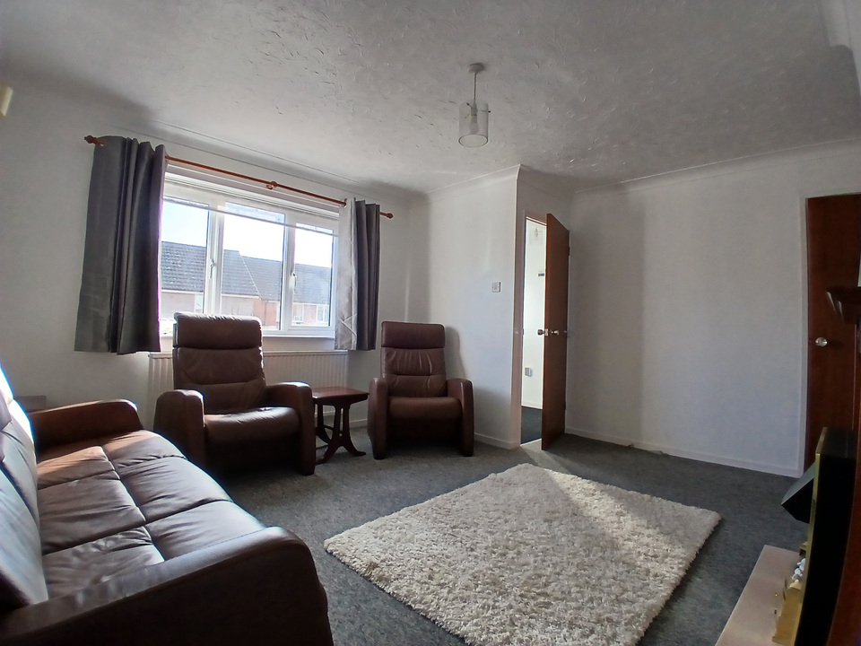 3 bed semi-detached house to rent in Lindford Drive, Norwich  - Property Image 4