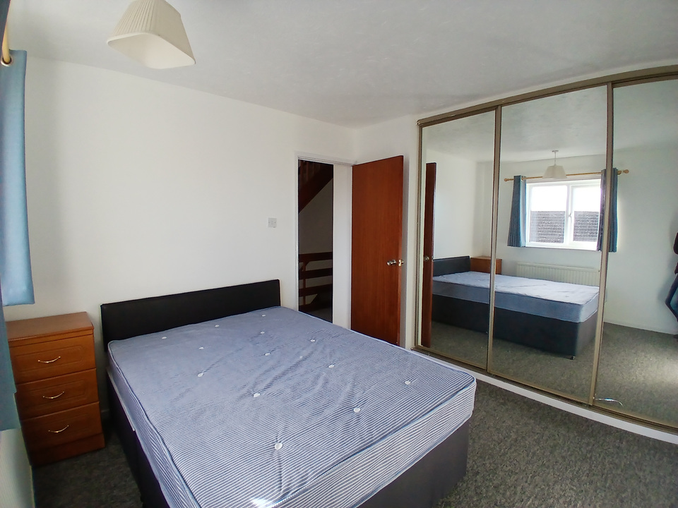 3 bed semi-detached house to rent in Lindford Drive, Norwich 7