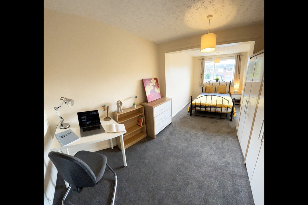 6 bed semi-detached house to rent in Leng Crescent, Norwich, Norfolk  - Property Image 7