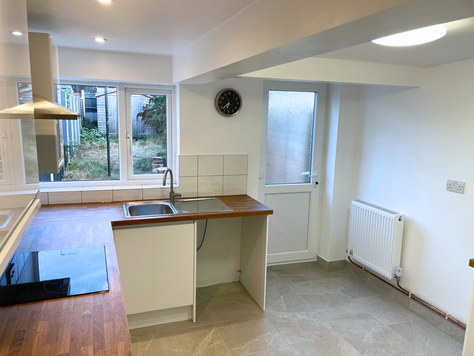 Terraced house to rent in Lower Cliff Road, Gorleston - Property Image 6