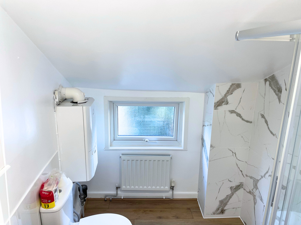 Terraced house to rent in Lower Cliff Road, Gorleston - Property Image 10