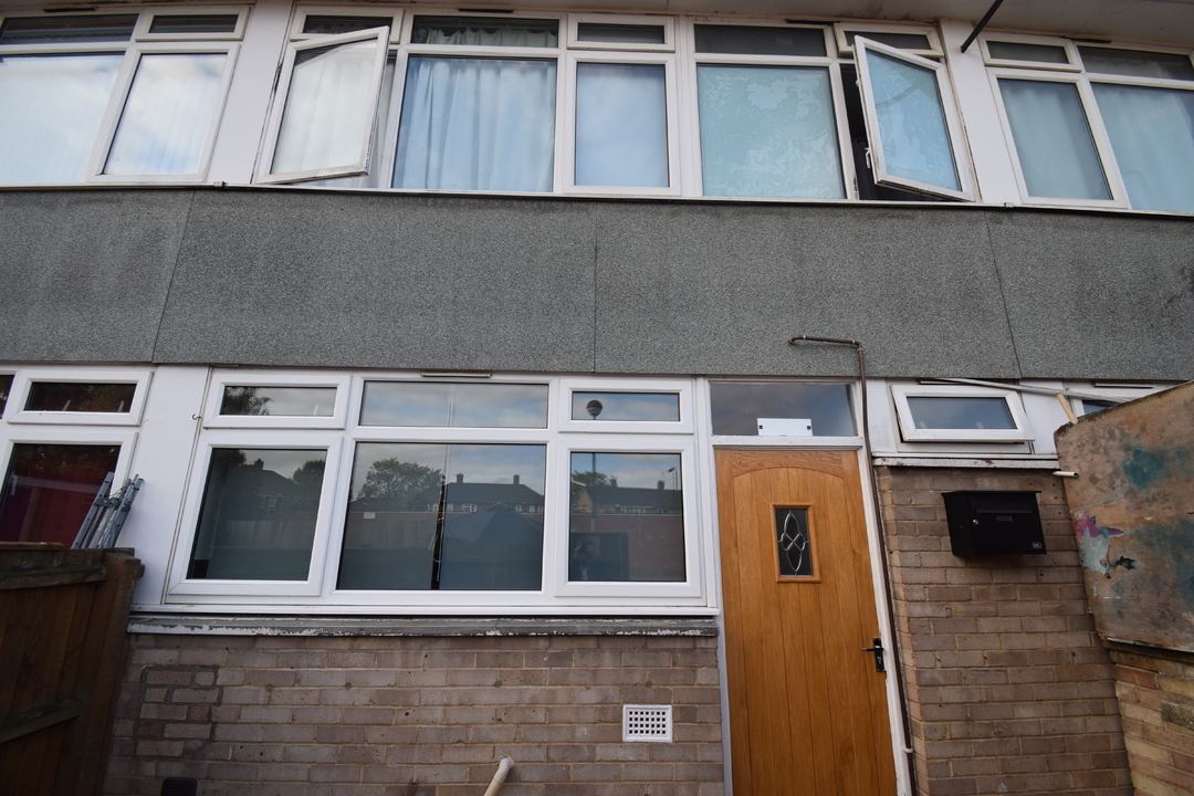 4 bed maisonette to rent in Northfields, NR4 7EX 2