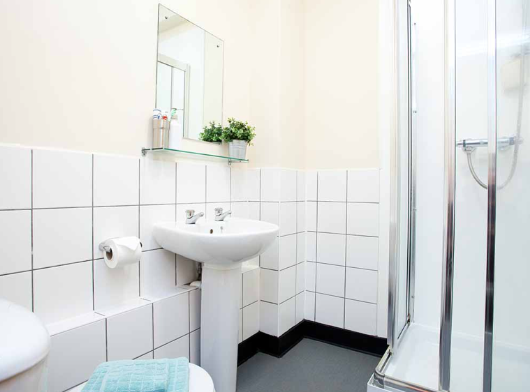 1 bed studio flat to rent in Transom House, Victoria Street, Bristol  - Property Image 3