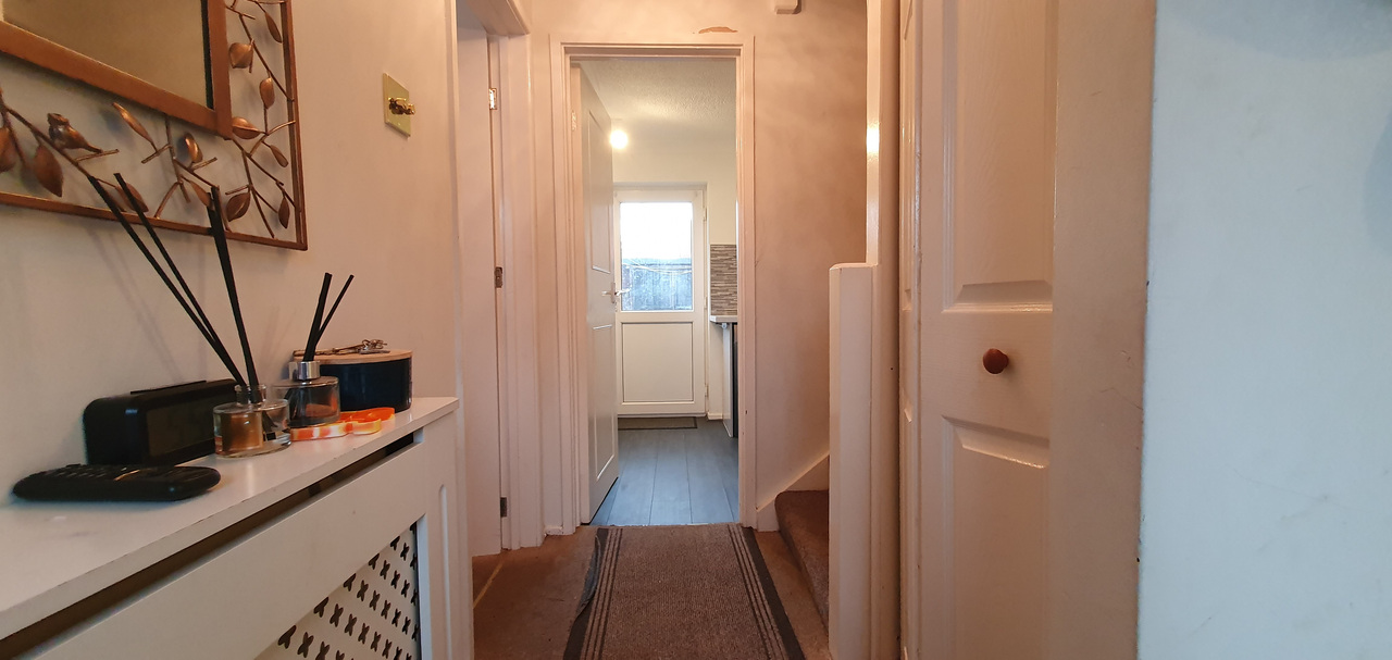 3 bed to rent in Toftes Place, Norwich, Norfolk  - Property Image 2