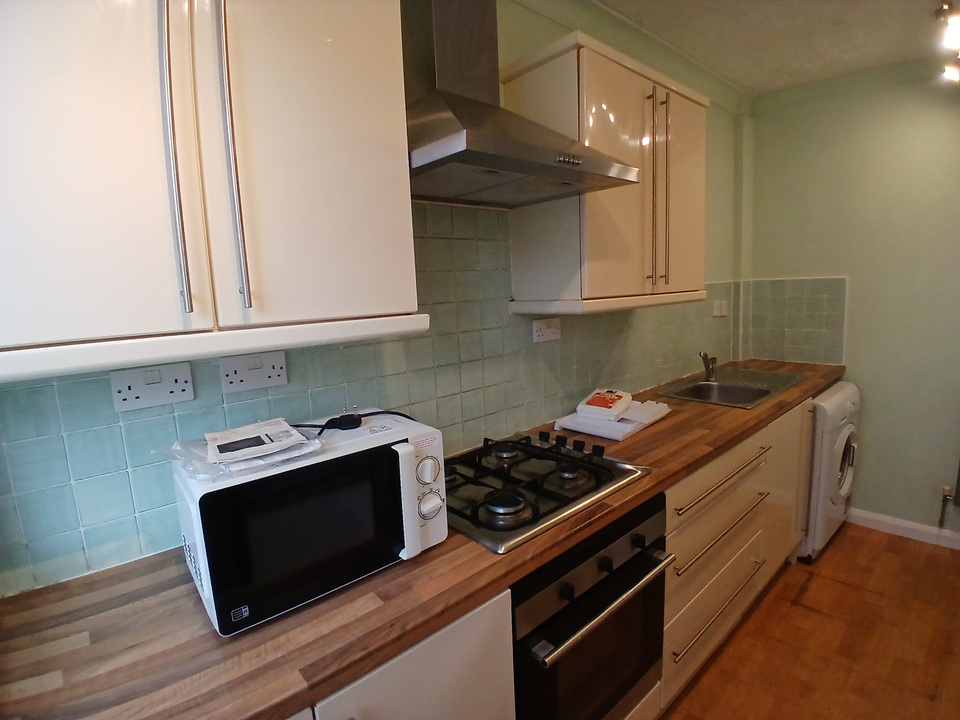 4 bed house to rent in Short Let Stevenson Road, Norwich, Norfolk  - Property Image 4
