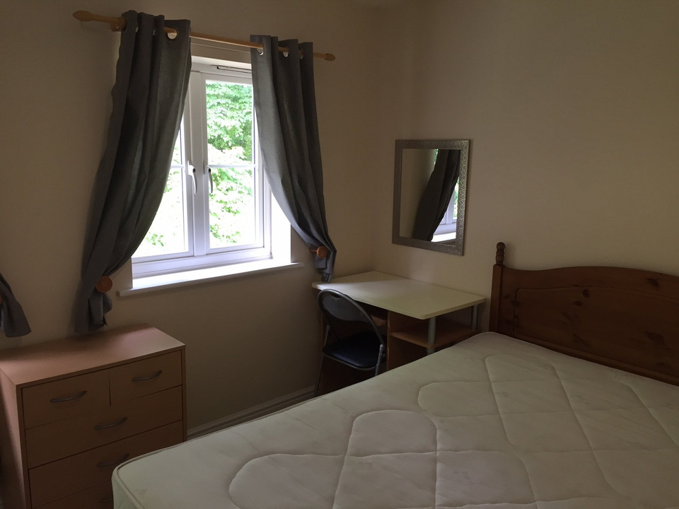 3 bed to rent in Roe Drive, Norwich  - Property Image 4