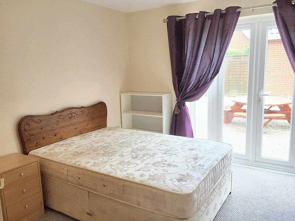 3 bed to rent in Roe Drive, Norwich  - Property Image 7