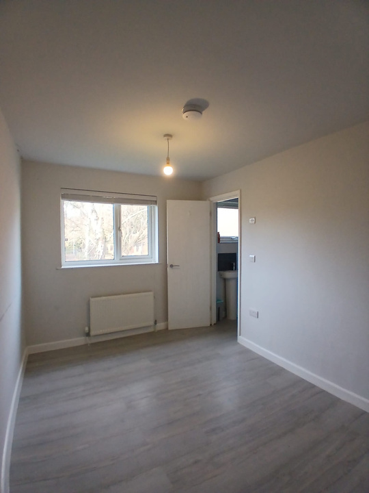 4 bed end of terrace house to rent in Brampton Court, Norwich 12