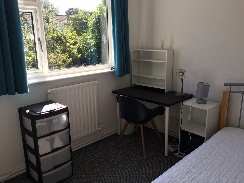 4 bed semi-detached house to rent in Norvic Drive, Norwich, Norfolk  - Property Image 8