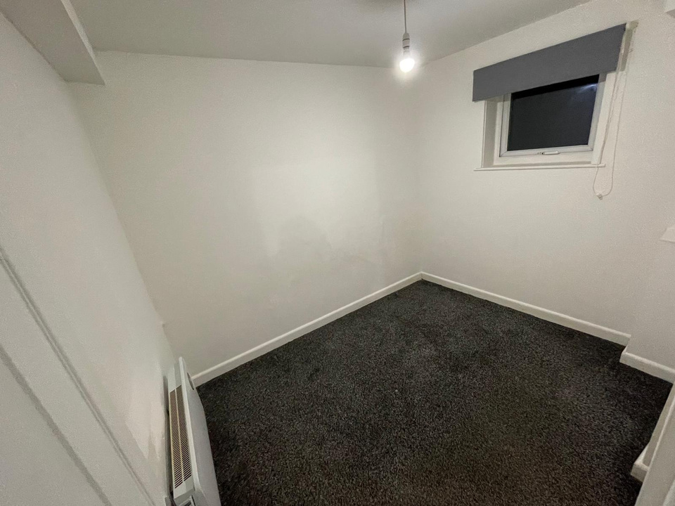 1 bed apartment to rent in North Quay, Great Yarmouth, Norfolk 2