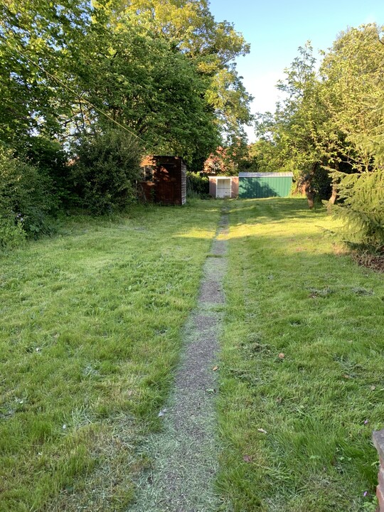 5 bed semi-detached house to rent in Earlham Green Lane, Norwich, Norfolk 10