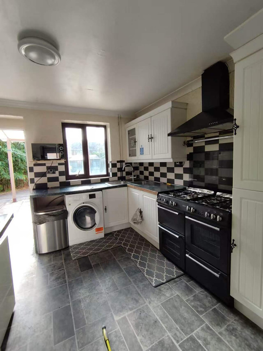 4 bed terraced house to rent in Peckover Road, Norwich, Norfolk  - Property Image 2