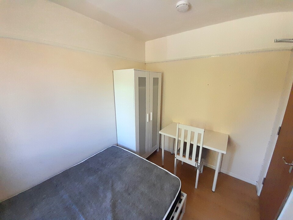 5 bed semi-detached house for sale in Brereton Close, Norwich  - Property Image 16