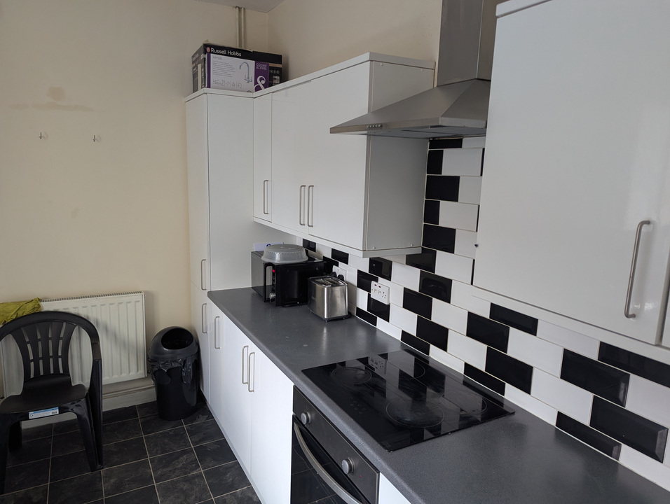 1 bed house of multiple occupation to rent in York Road, Great Yarmouth, Norfolk  - Property Image 10
