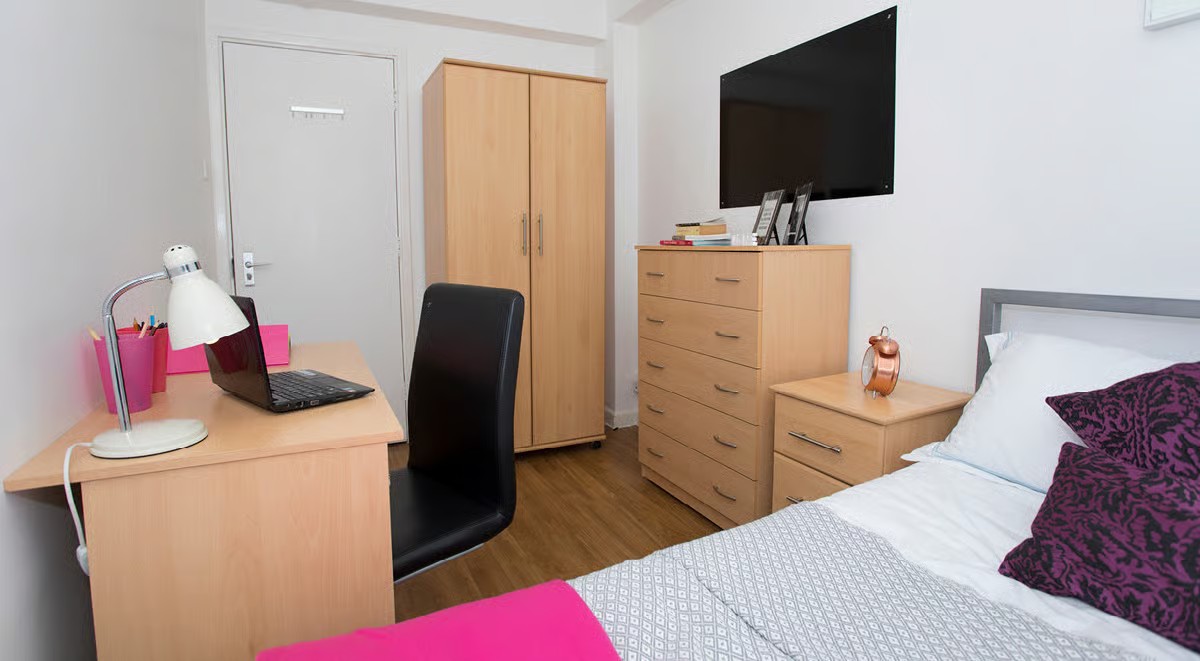 1 bed studio flat to rent in Surrey Quays Landale House, 101 Lower Road, London  - Property Image 2