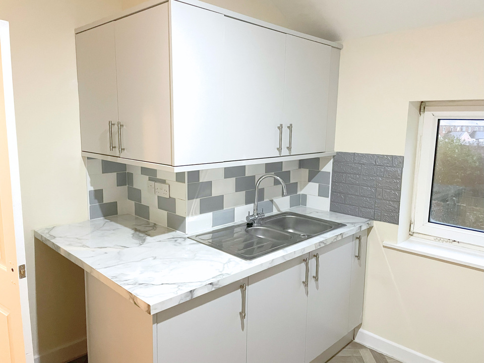5 bed apartment for sale in Barkis Road, Great Yarmouth  - Property Image 2