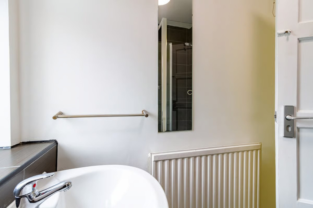 1 bed studio flat to rent in Surrey Quays Landale House, 101 Lower Road, London  - Property Image 4