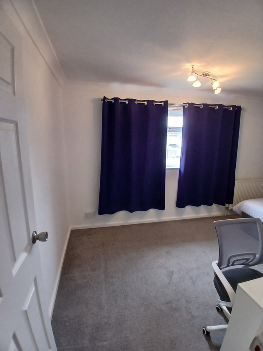 3 bed end of terrace house to rent in Knowland Grove, Norwich, Norfolk  - Property Image 12