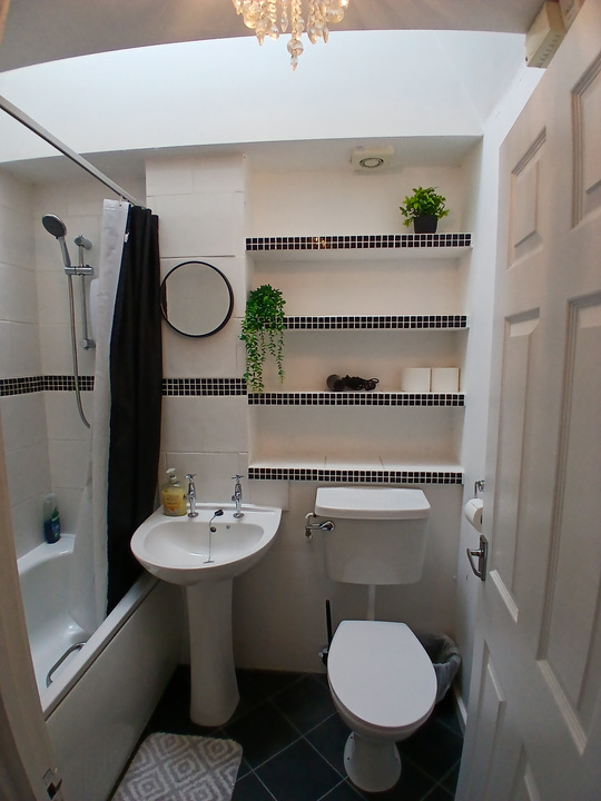 3 bed end of terrace house to rent in Knowland Grove, Norwich, Norfolk  - Property Image 16