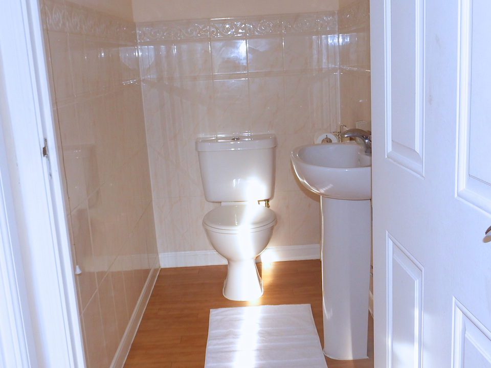 3 bed detached house to rent in Salk Road, Gorleston, Norfolk  - Property Image 7