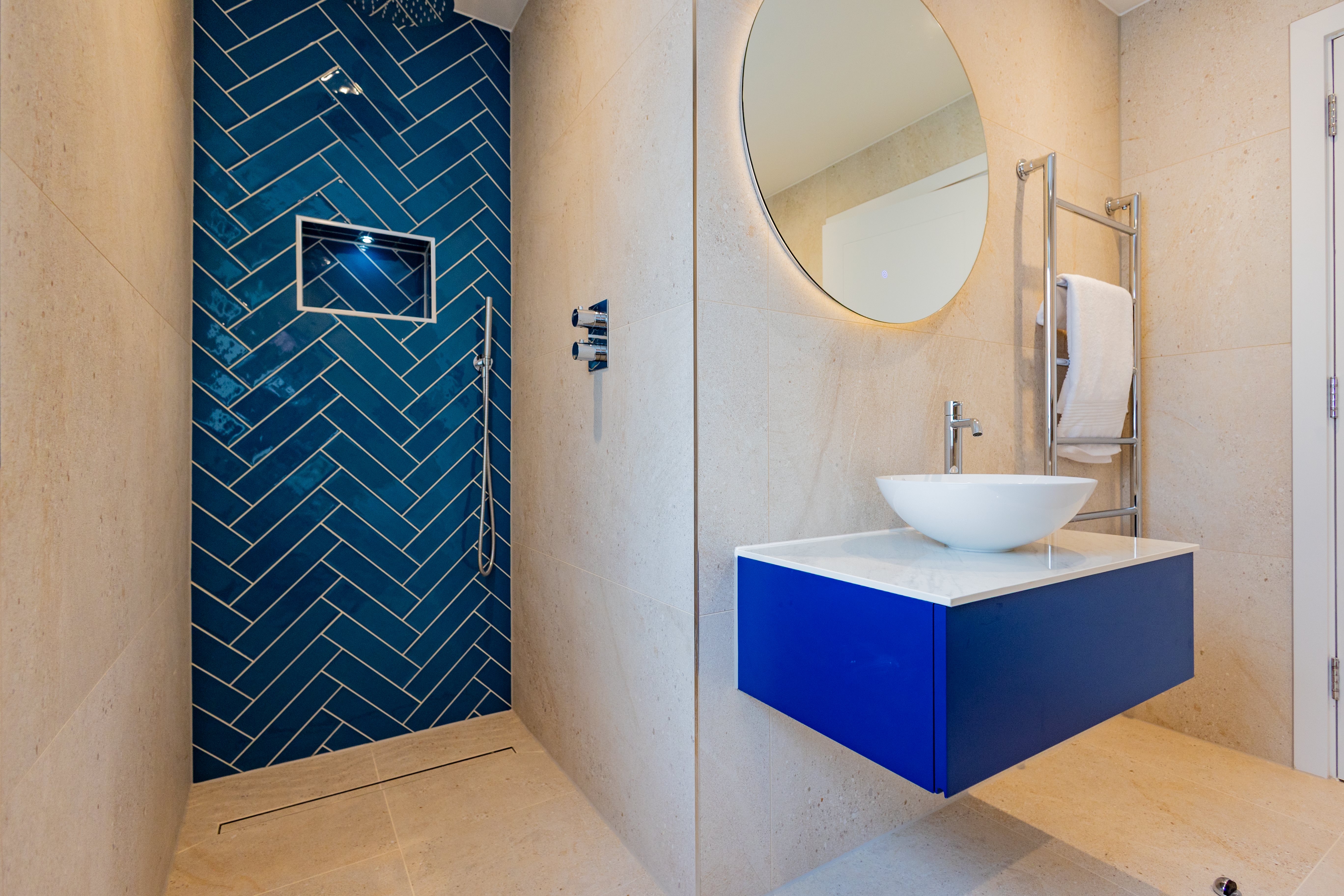 4 bed detached house to rent in Sandbanks Road, Lilliput, BH14 15