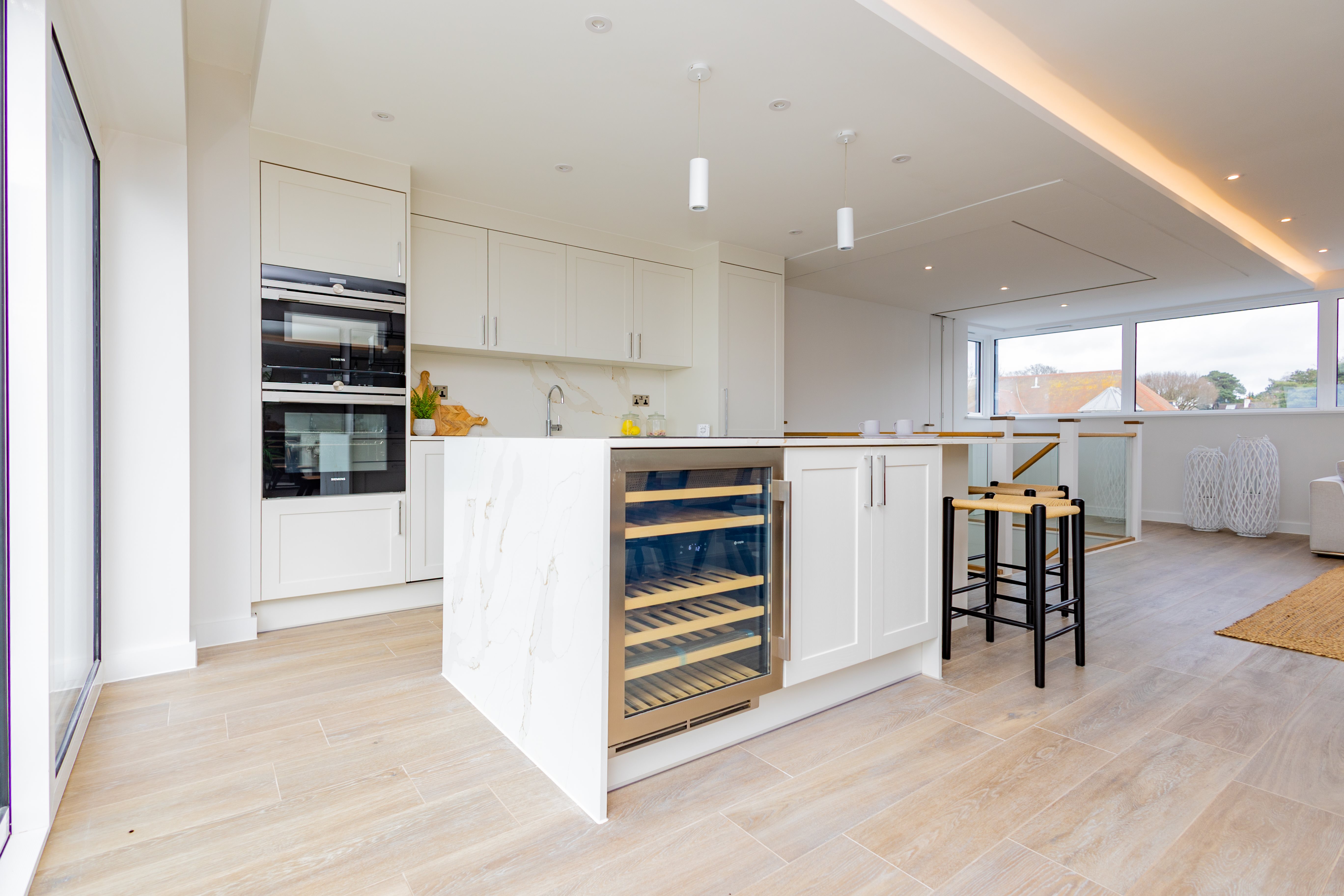 4 bed detached house to rent in Sandbanks Road, Lilliput, BH14  - Property Image 3