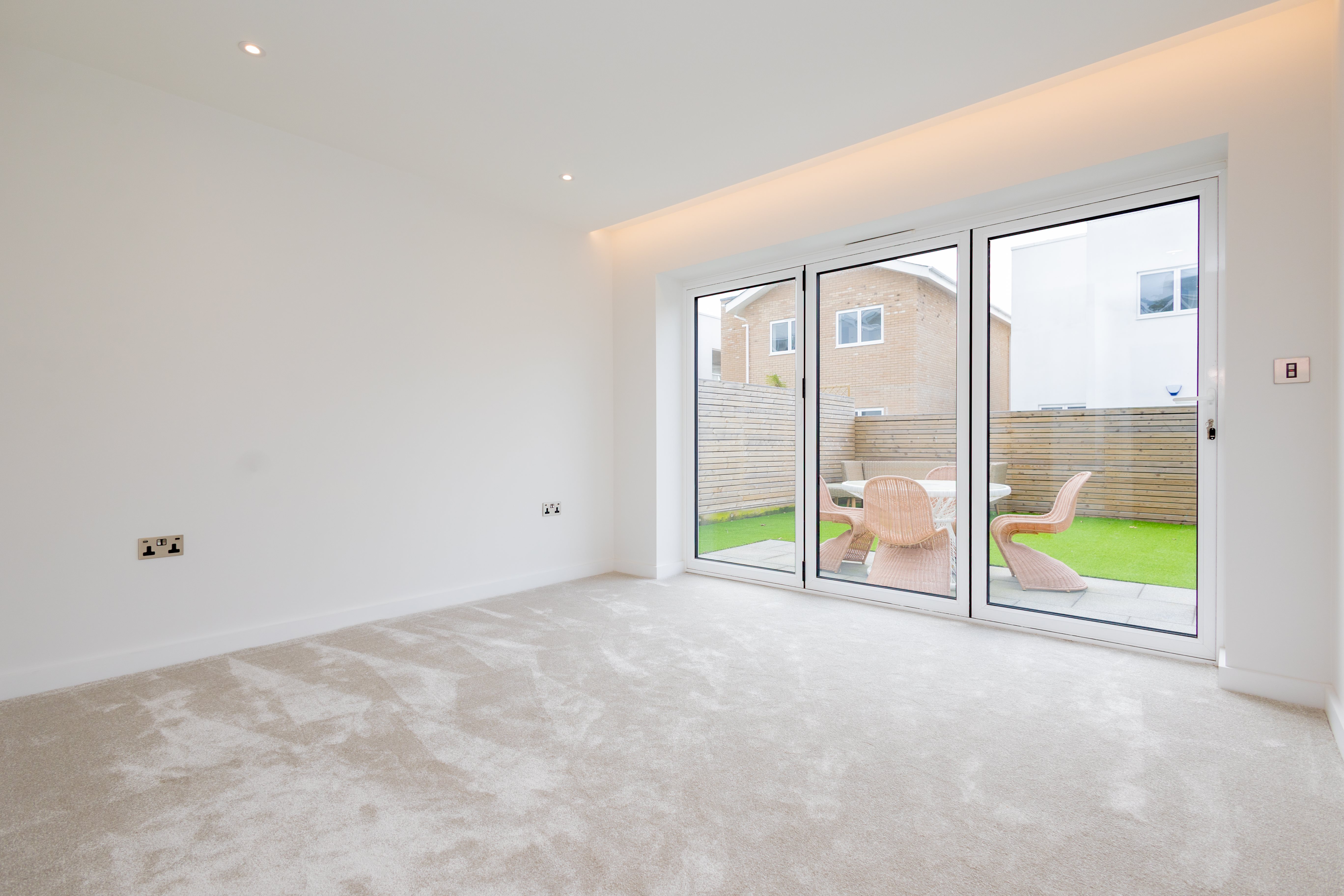 4 bed detached house to rent in Sandbanks Road, Lilliput, BH14 19