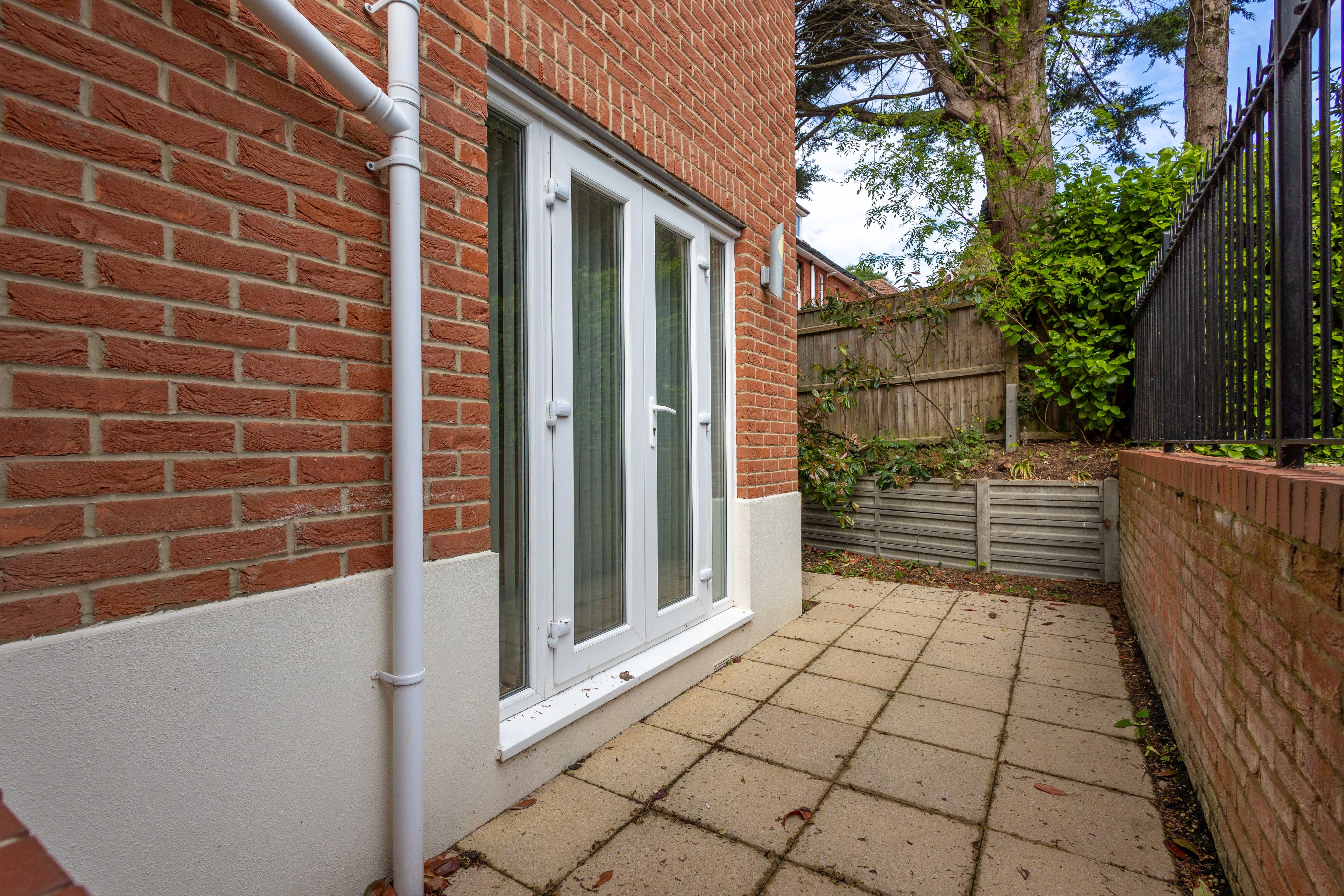 2 bed flat to rent in Spur Hill Avenue, Lower Parkstone , BH14  - Property Image 11