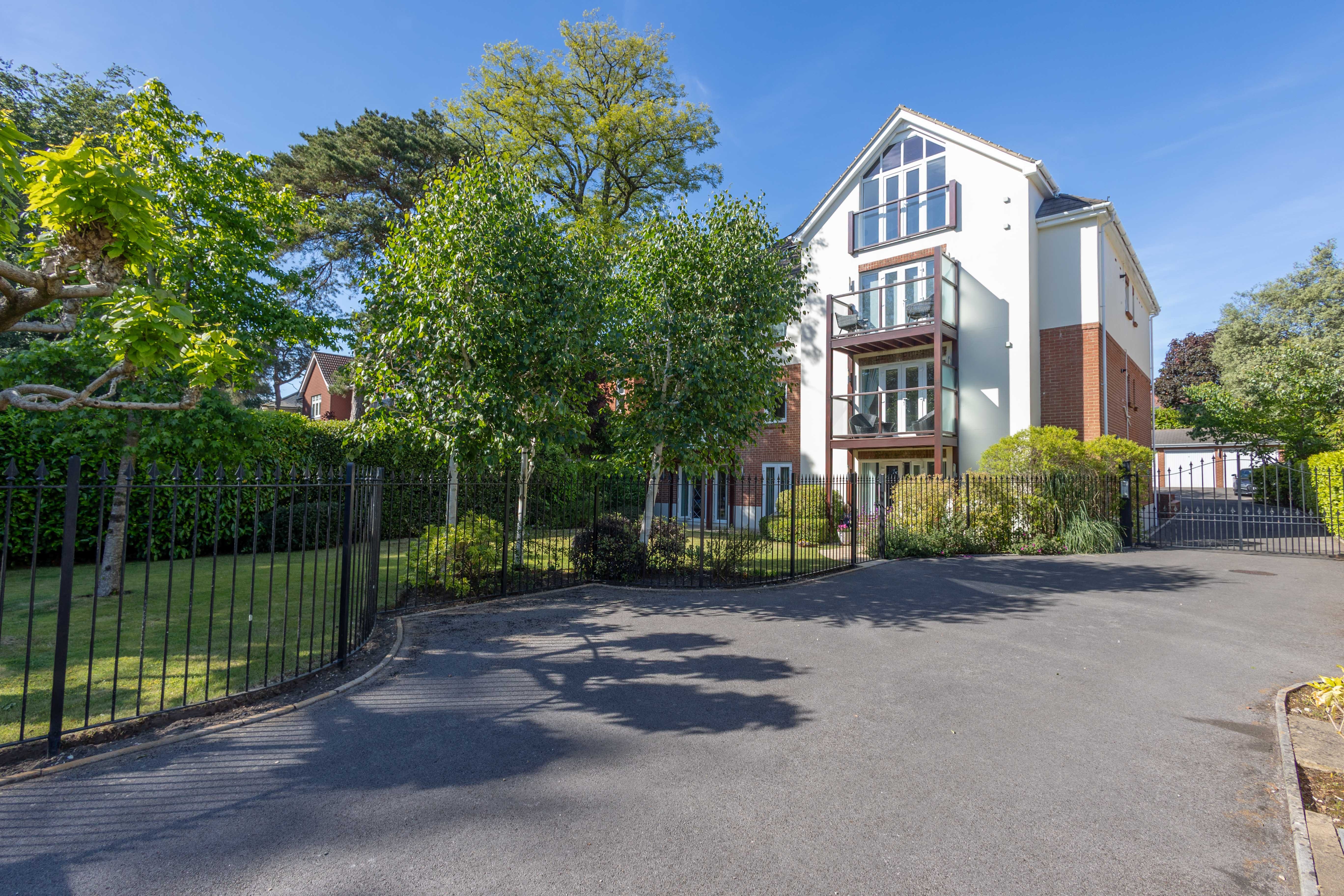 2 bed flat to rent in Spur Hill Avenue, Lower Parkstone , BH14  - Property Image 12