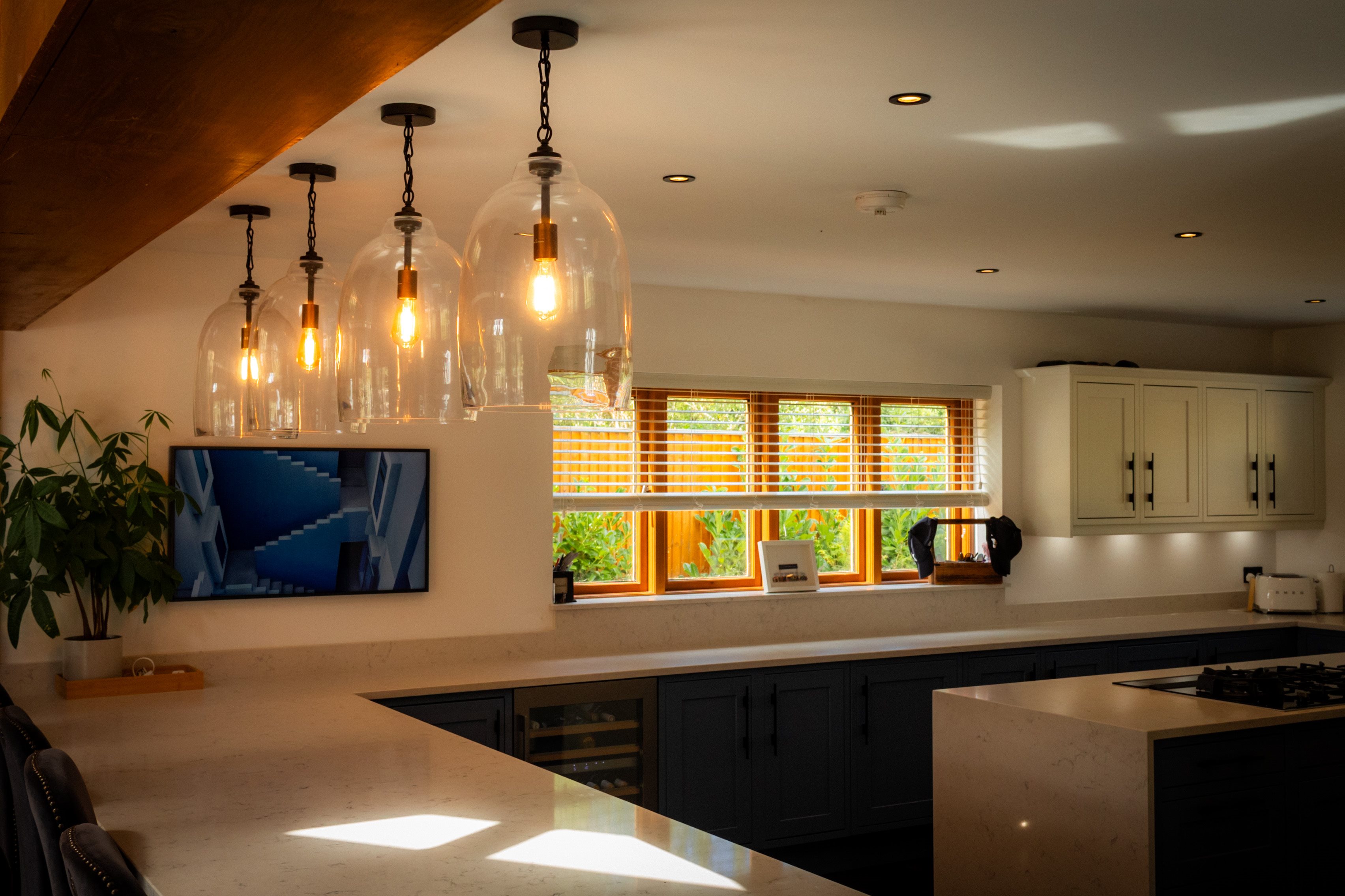5 bed detached house to rent in Muscliffe Lane, Bournemouth, BH9 8