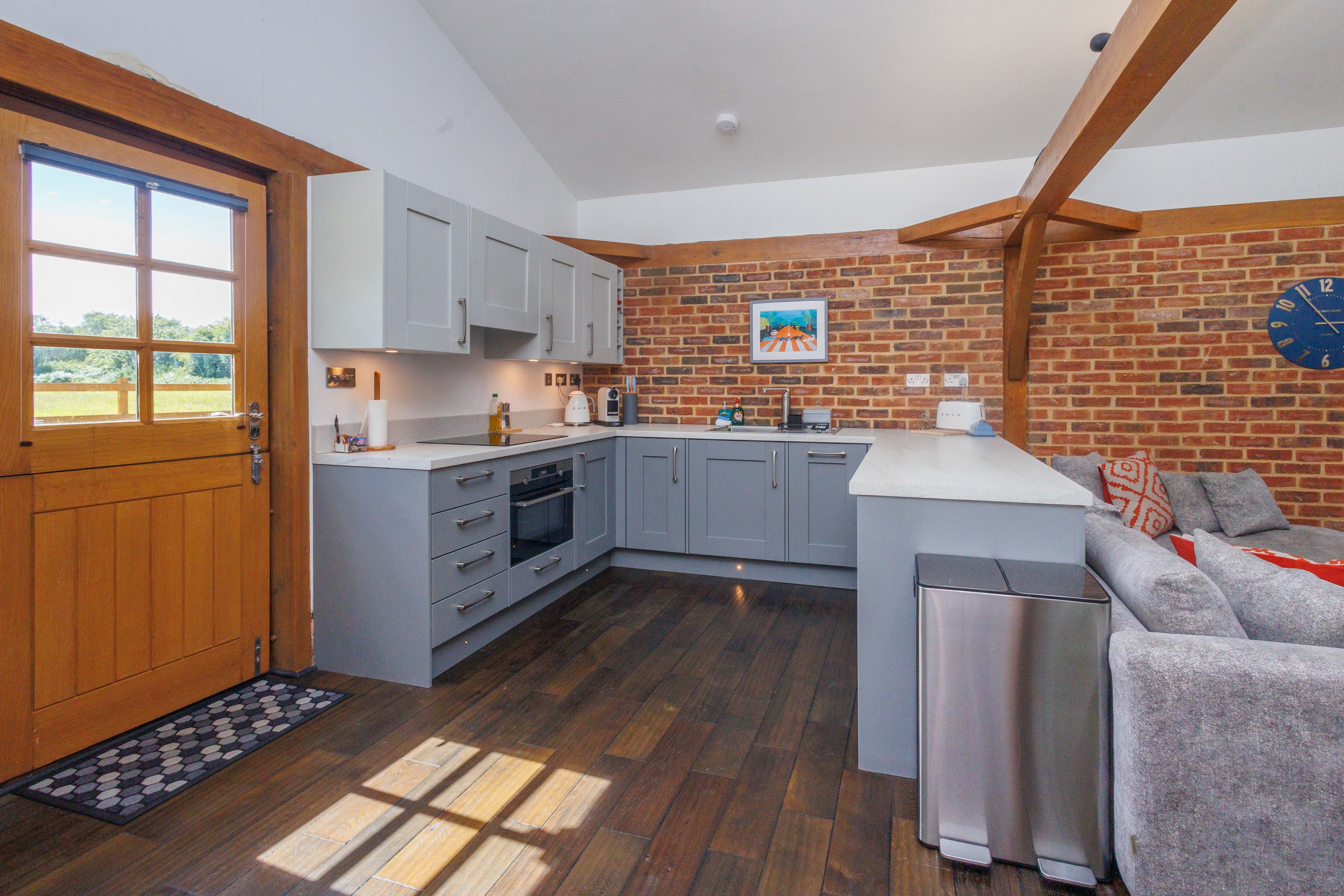 5 bed detached house to rent in Muscliffe Lane, Bournemouth, BH9 48