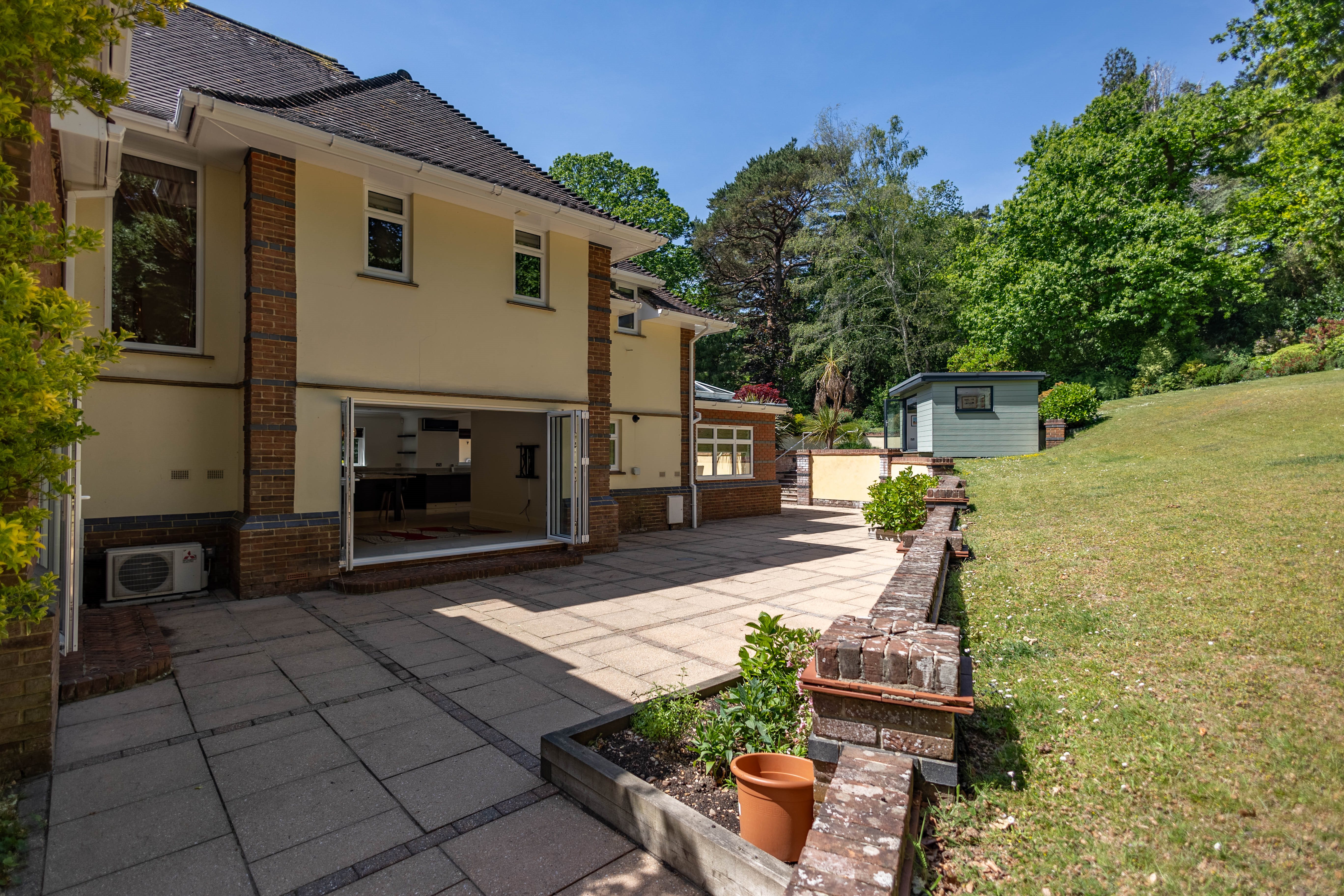 5 bed detached house to rent in Mornish Road, , BH13 16