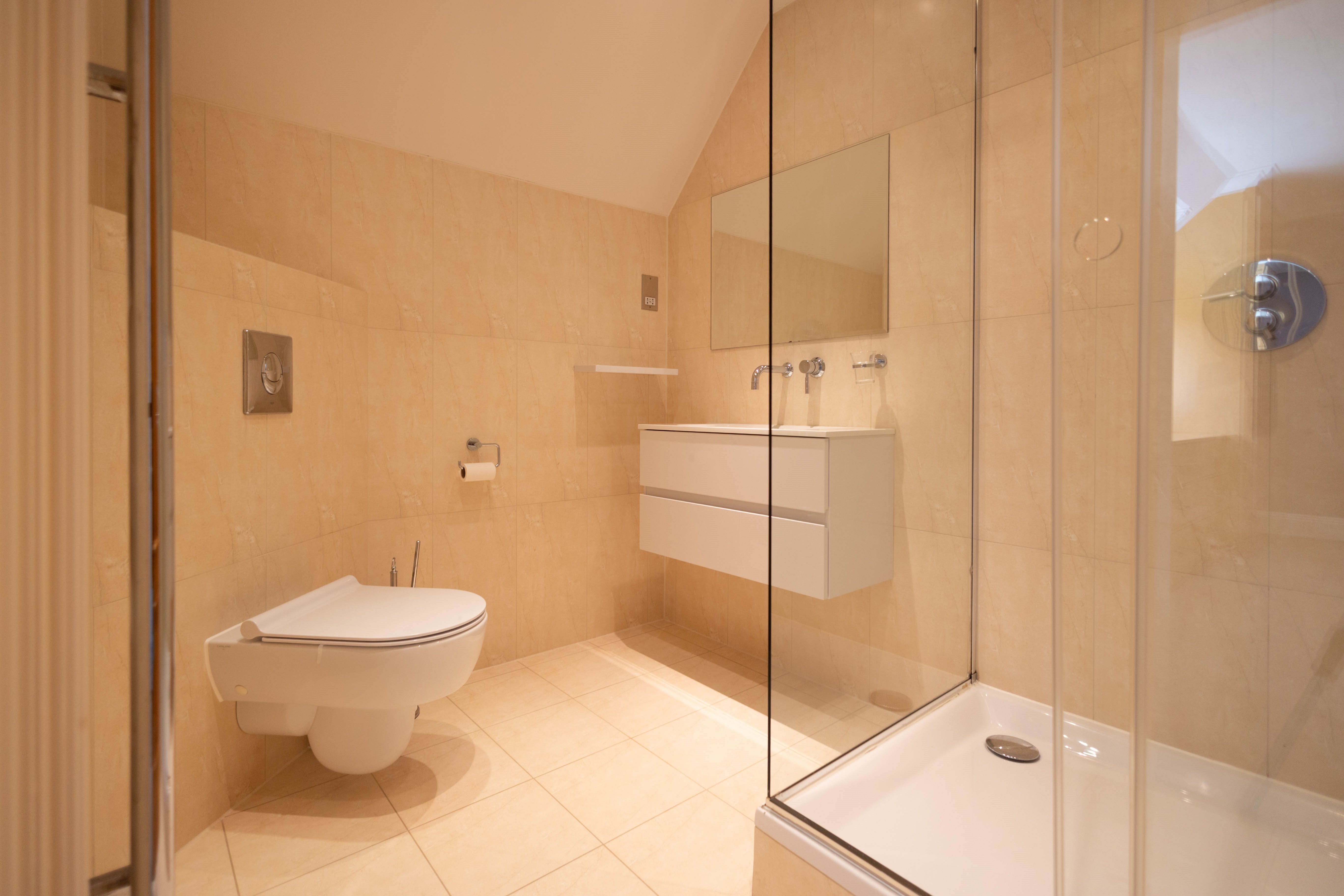 5 bed detached house to rent in Mornish Road, , BH13 29