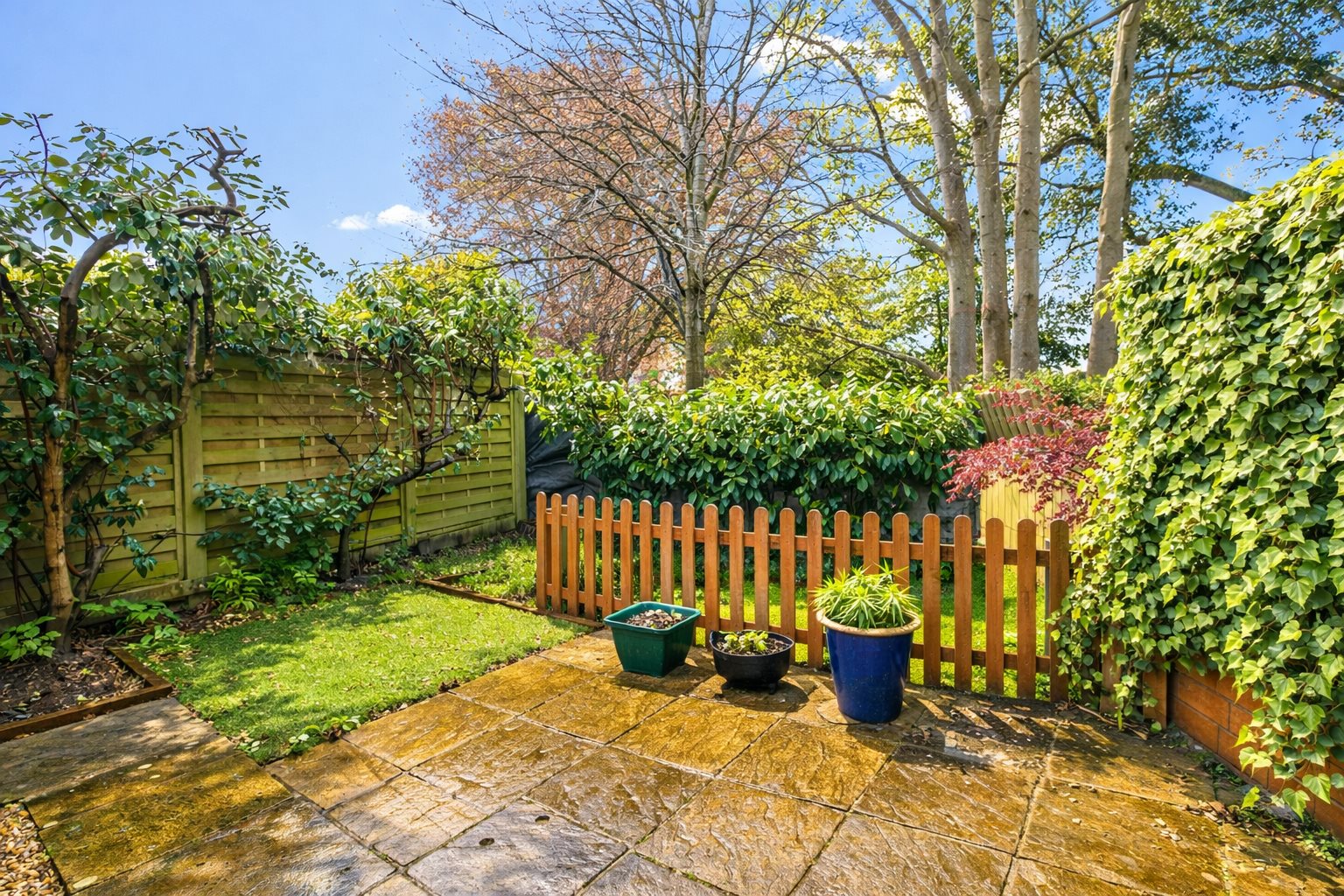 4 bed mews house to rent in Alexandra Mews, Langdon Road, BH14 3