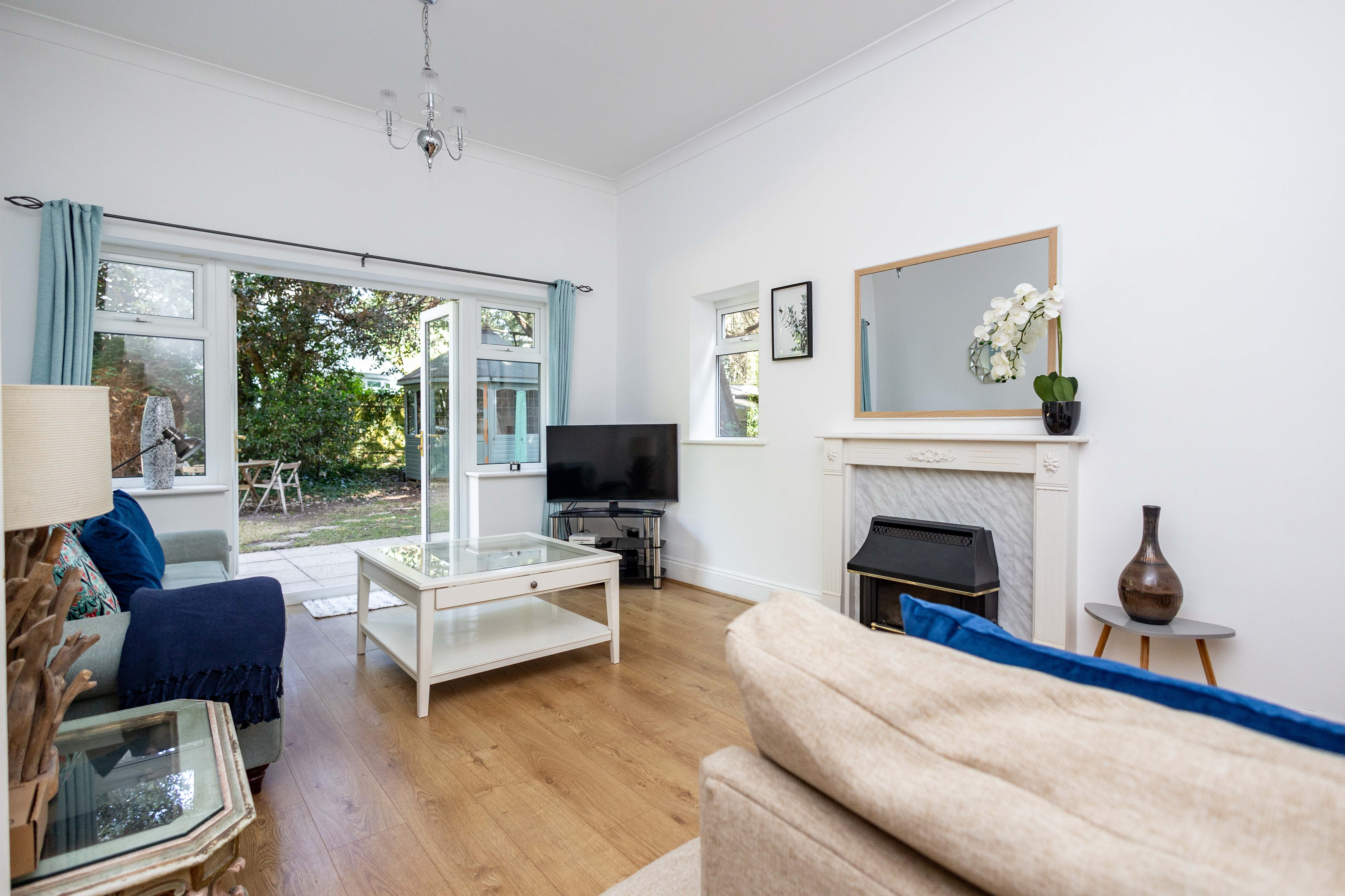 2 bed apartment to rent in Hepworth House, 13 Flaghead Road, BH13 2