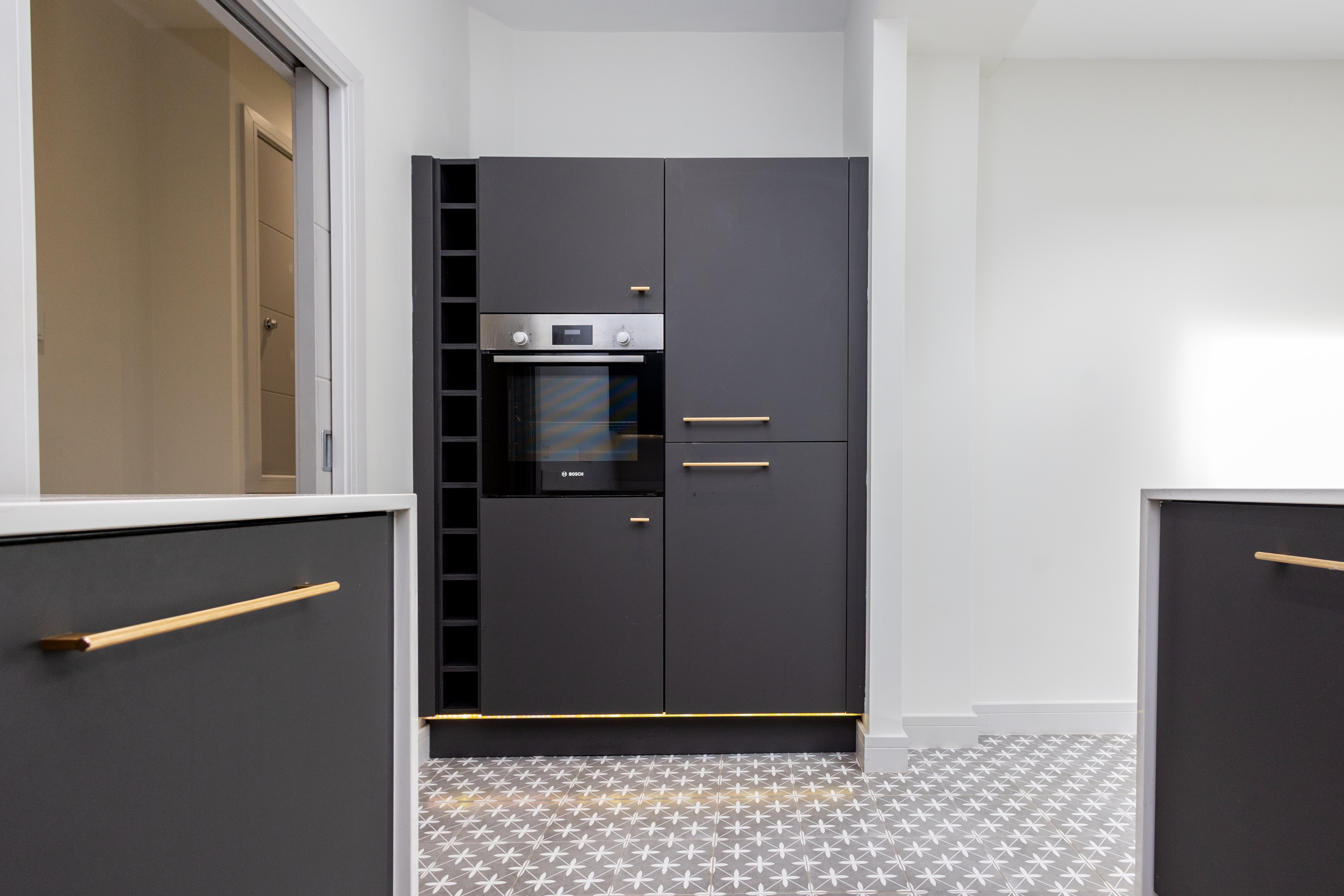 2 bed flat to rent in Alumhurst Road, Westbourne, BH4  - Property Image 3