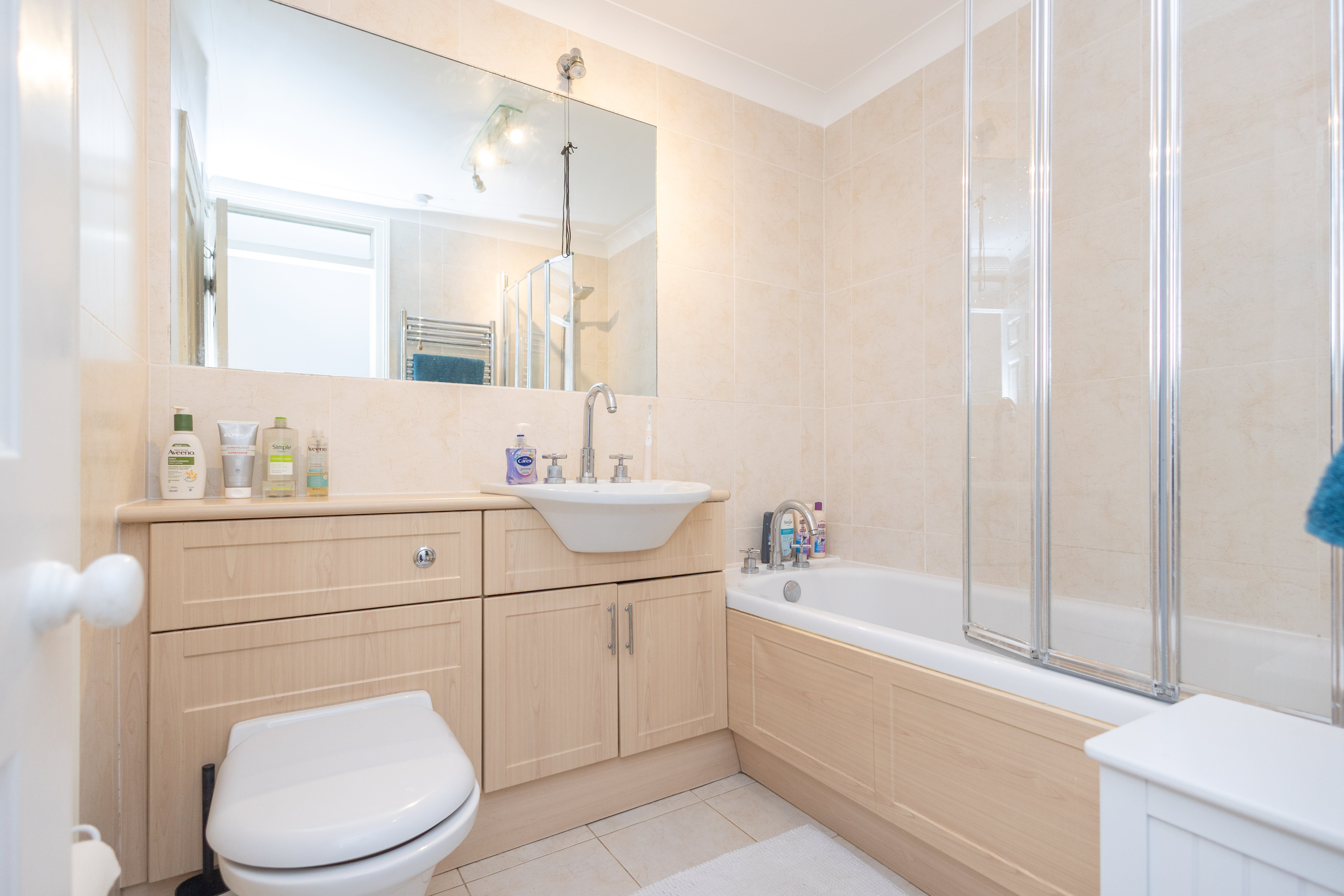 2 bed flat to rent in Hurst Hill, Lilliput, BH14 9